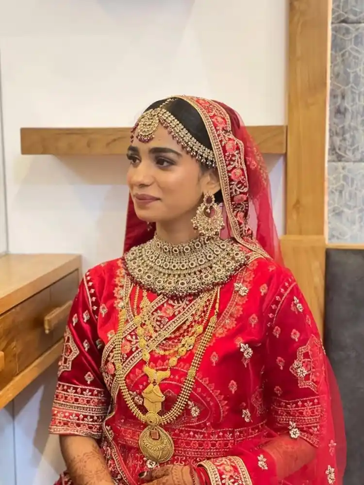 Makeover by aqsa portfolio image 1