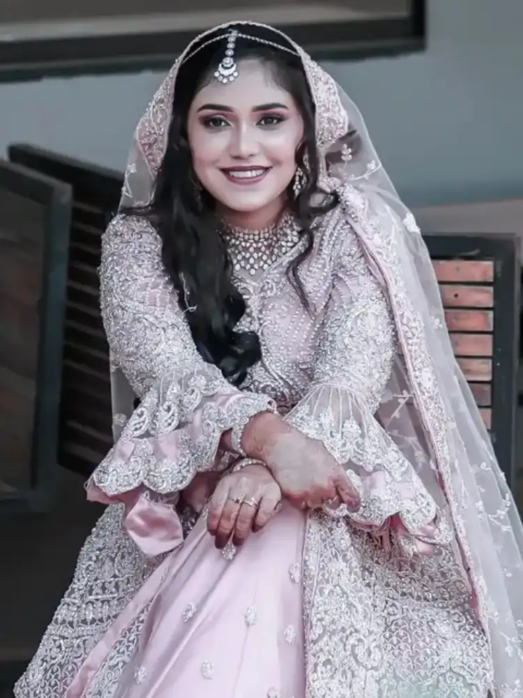 Priya's Makeover portfolio image 1