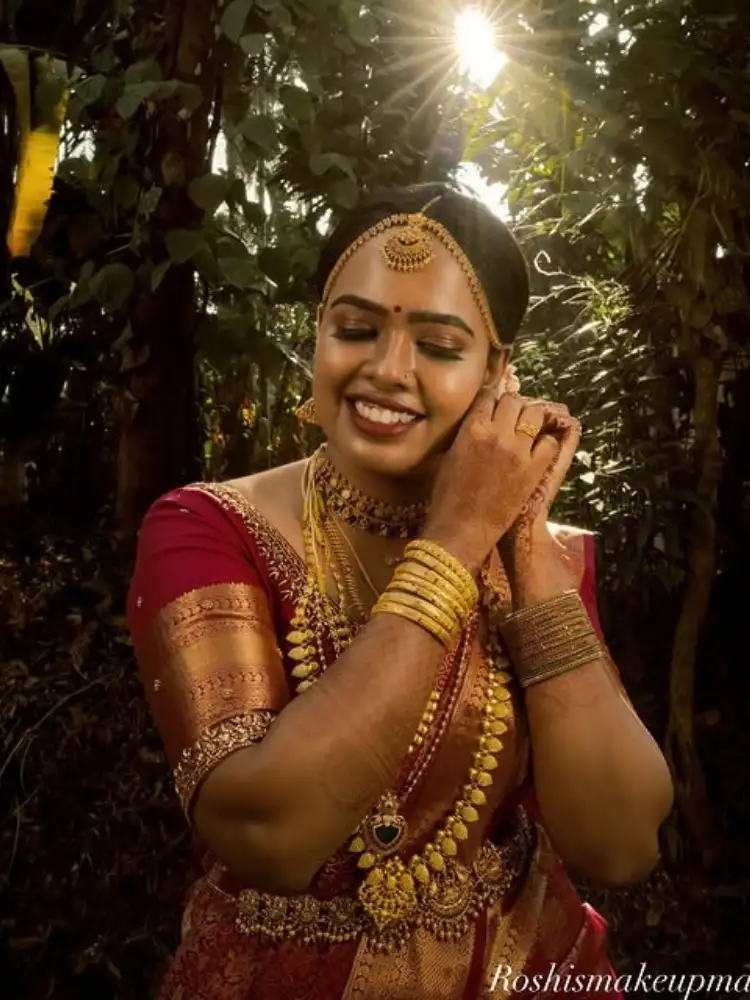Roshis Makeup Manthra alternate 2